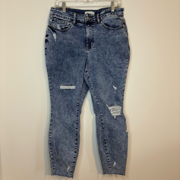 Judy Blue Denim - Judy Blue Distressed Raw Hem Skinny Fit Jeans Size 14W